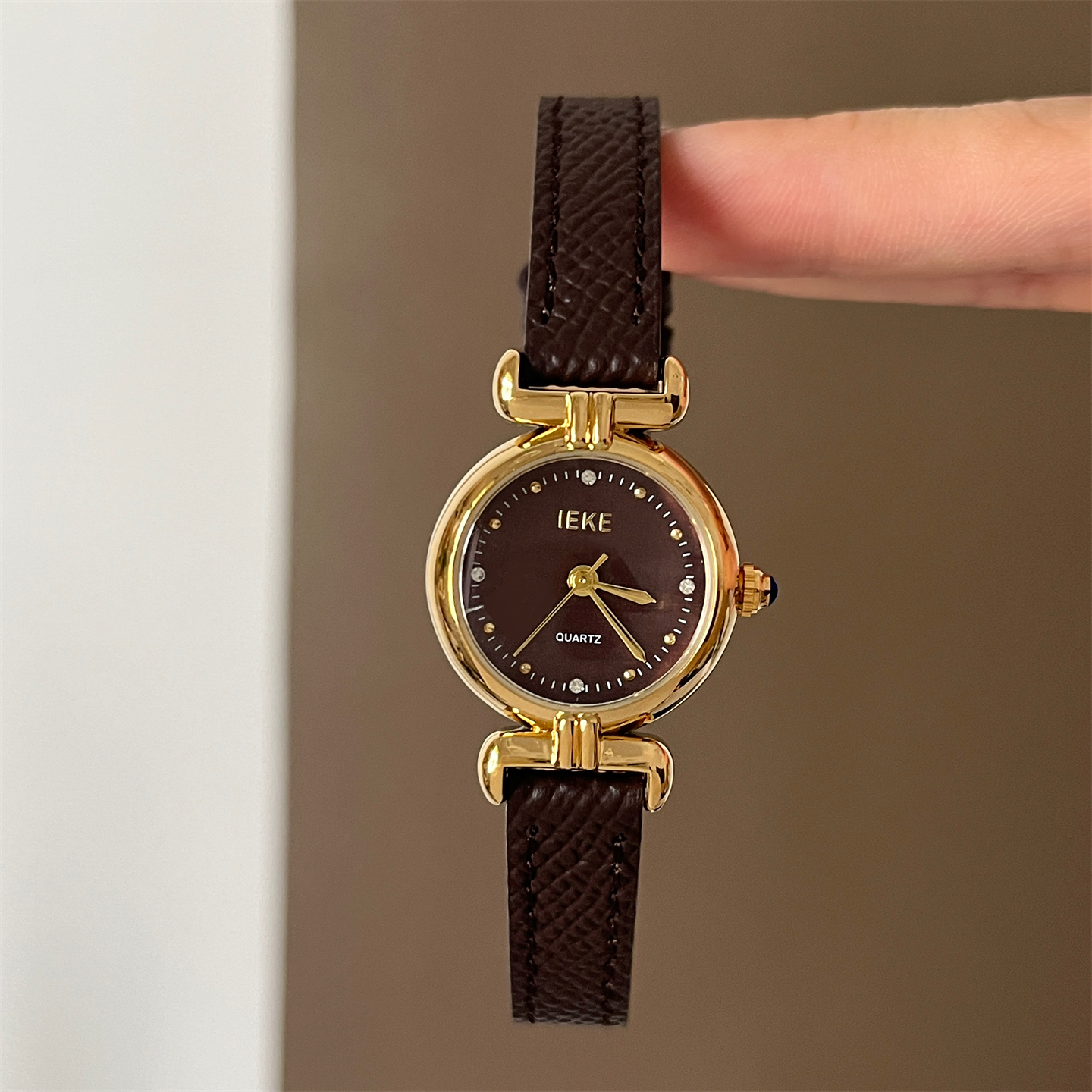 IEKE高级感圆形钻面皮带