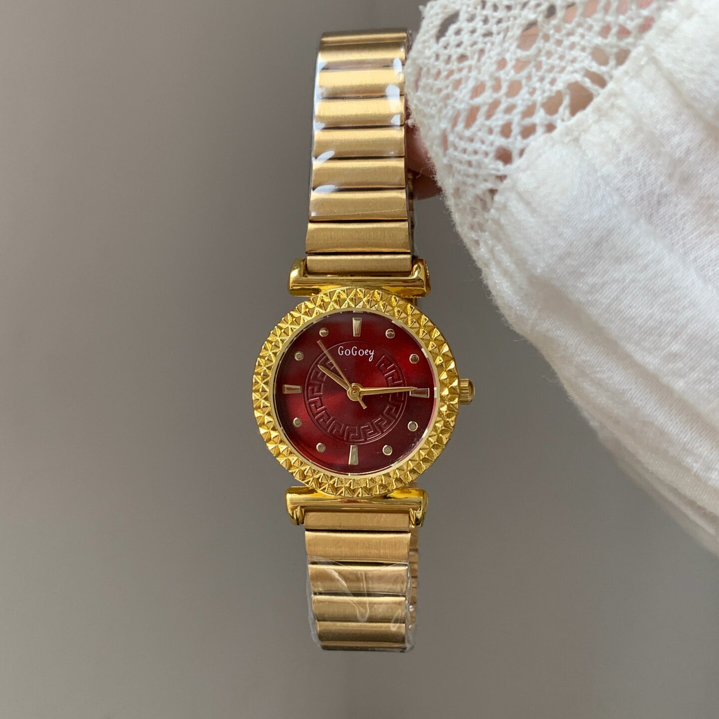 gogoey中古酒红盘竹节带手表女