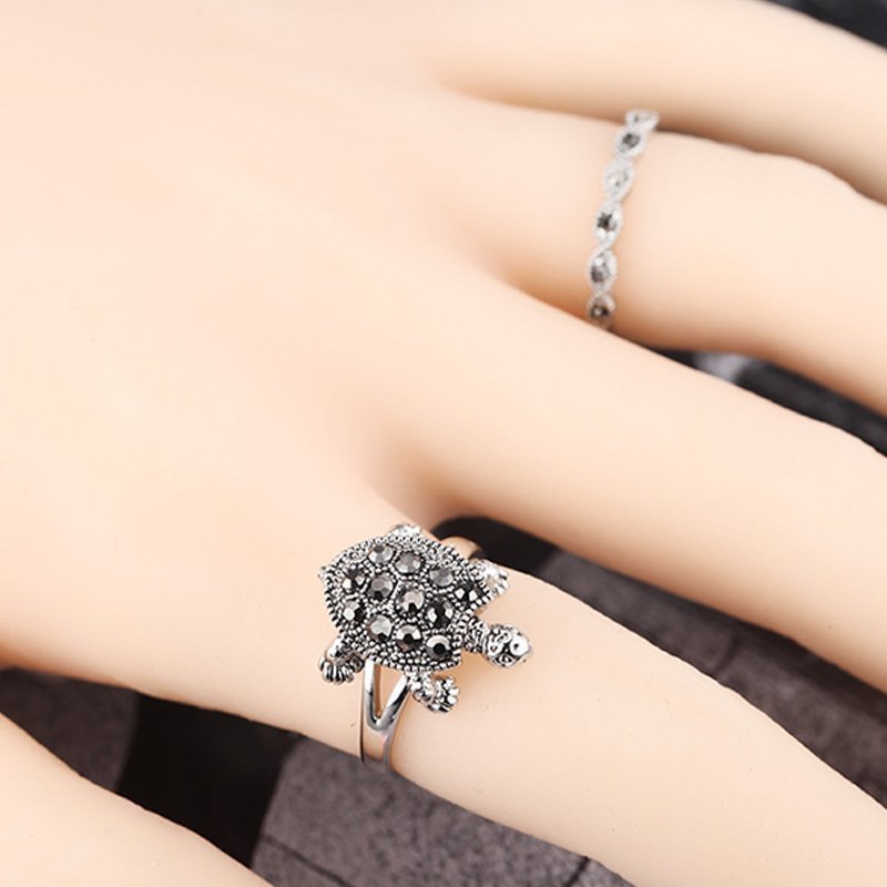 新品复古可爱个性小乌龟锆石乌金石戒指 尾戒装饰戒指可活动情侣在类目 饰品/流行首饰/时尚饰品新, 戒指/指环中 - 来自Buy2taobao.com提供专业的淘宝代购服务