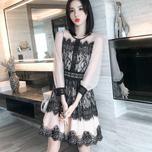 初恋 气质甜美收腰拼接蕾丝显瘦温柔风长袖 小个子连衣裙高端 2019