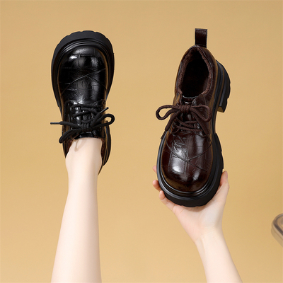2025年秋冬新款英伦风加绒小皮鞋