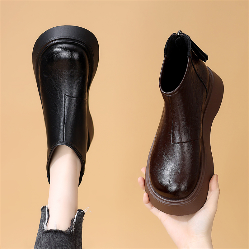 2025年秋冬新款防水显脚小烟管靴