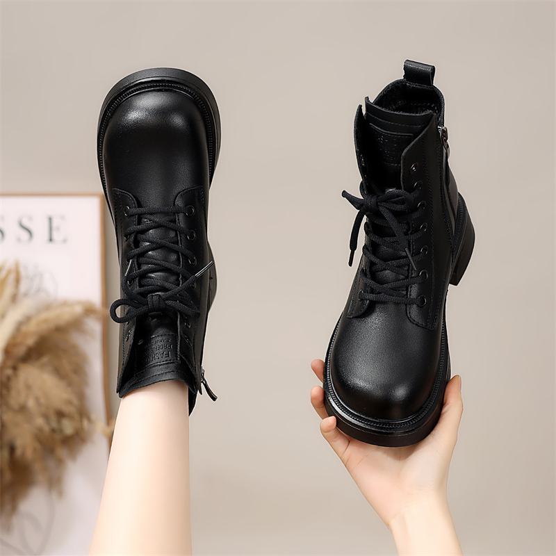2025年秋冬季新款时尚百搭马丁靴