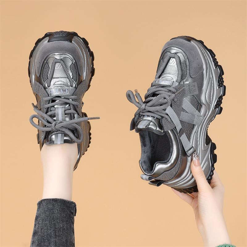 真皮厚底运动鞋女2025年春季新款轻巧软底跑步鞋增高显脚小老爹鞋