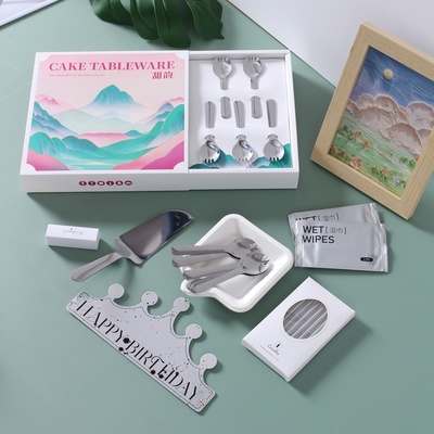 定制不锈钢蛋糕刀叉套装高端生日餐盘餐具蜡烛帽子包装盒子一次性