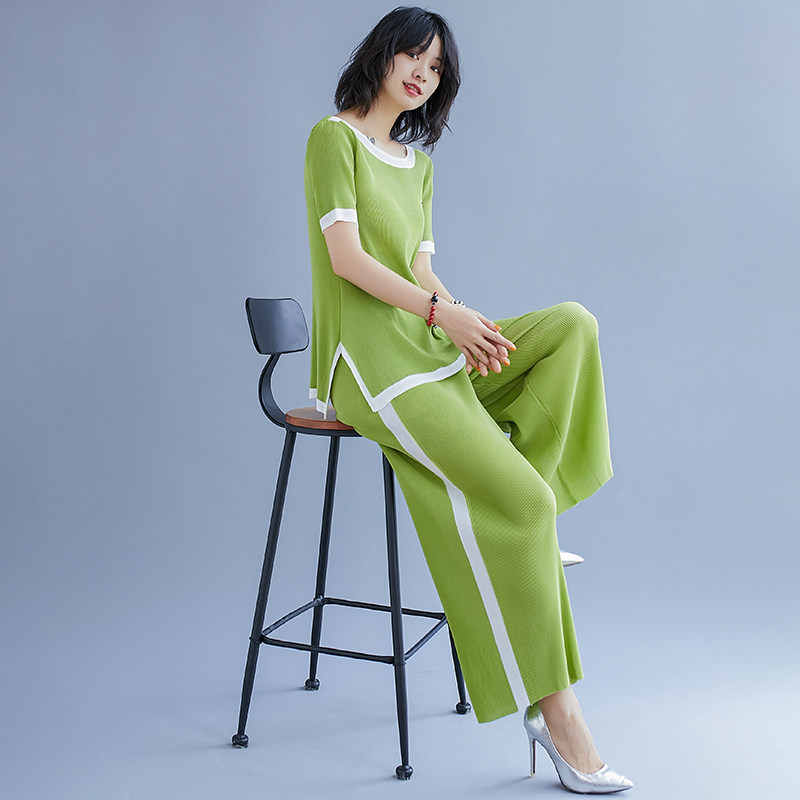 压褶清仓褶皱套装女装2026新款夏季短袖上衣宽松休闲阔腿裤两件套