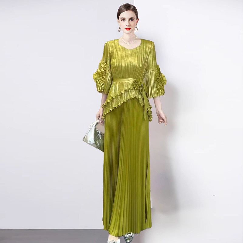 中年妈妈五十多岁洋气套装微胖高端春款印花上衣百褶半身裙一整套