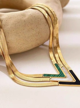 钛钢v字项链扁蛇骨链不掉色颈链