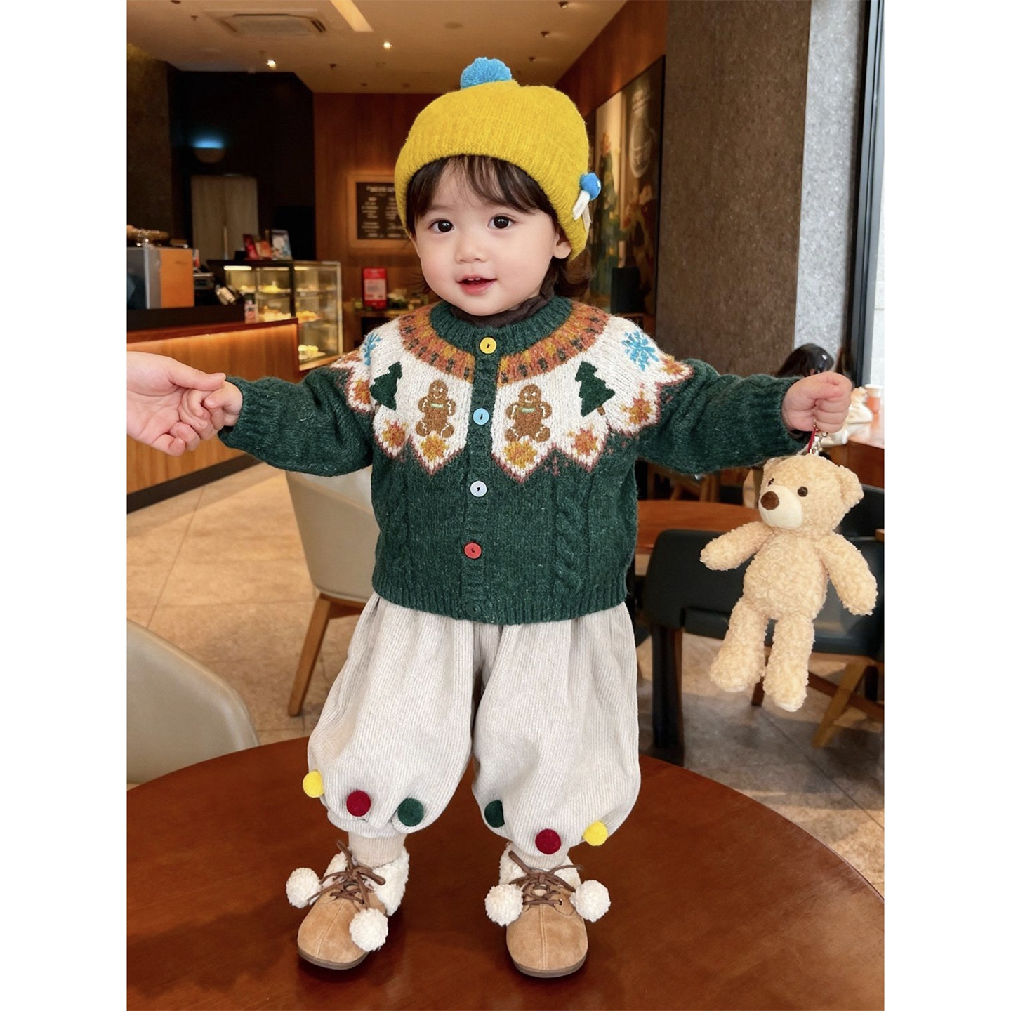 韩系童装冬新款男女童可爱套装圣诞款提花加厚毛衣开衫加绒灯笼裤