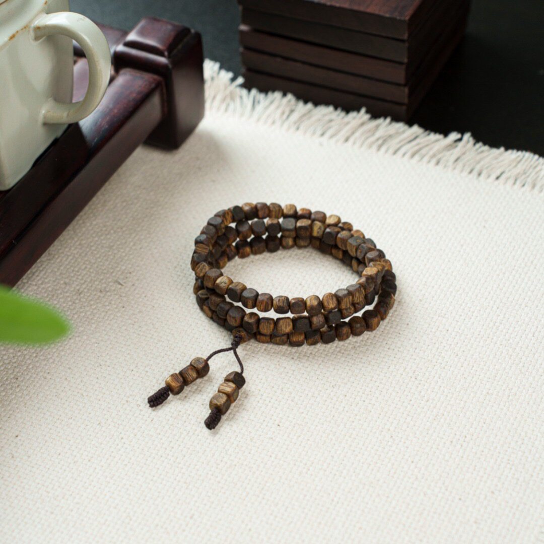 棋楠沉香手串女款真品海南奇楠手串男士小方糖天然木质文玩四方珠