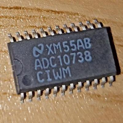ADC10738CIWM 模数转换器芯片 - ADC 4.5 V to 5.5 V 正品保证