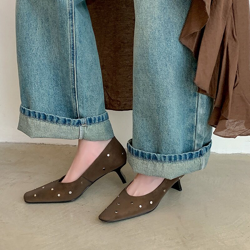 5cm复古小众铆钉真皮方头浅口单鞋女2026新款百搭通勤粗跟高跟鞋