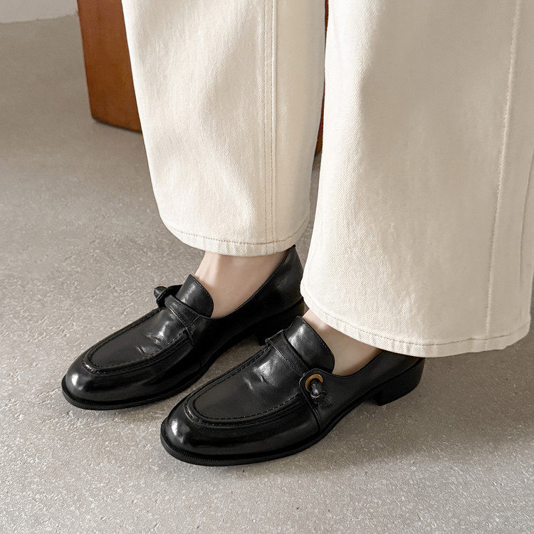 3.3cm英伦风时尚巨好看配裙子法式赫本乐福单鞋女粗跟黑色一脚蹬,女鞋,深口单鞋,淘宝优惠券,粉丝福利购,淘宝优惠卷