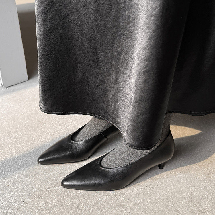 5cm法式复古时尚真皮尖头浅口粗跟高跟鞋2026新款通勤红色奶奶鞋