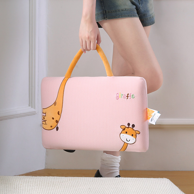 宝宝记忆枕芯慢回弹儿童护颈椎枕头幼儿园学生宿舍卡通长颈鹿枕头