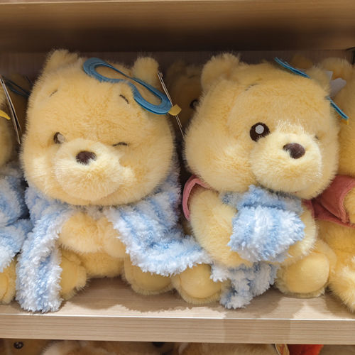 【MINISO】名创优品迪士尼小熊维尼夏日系列浴巾坐姿公仔(维尼)新