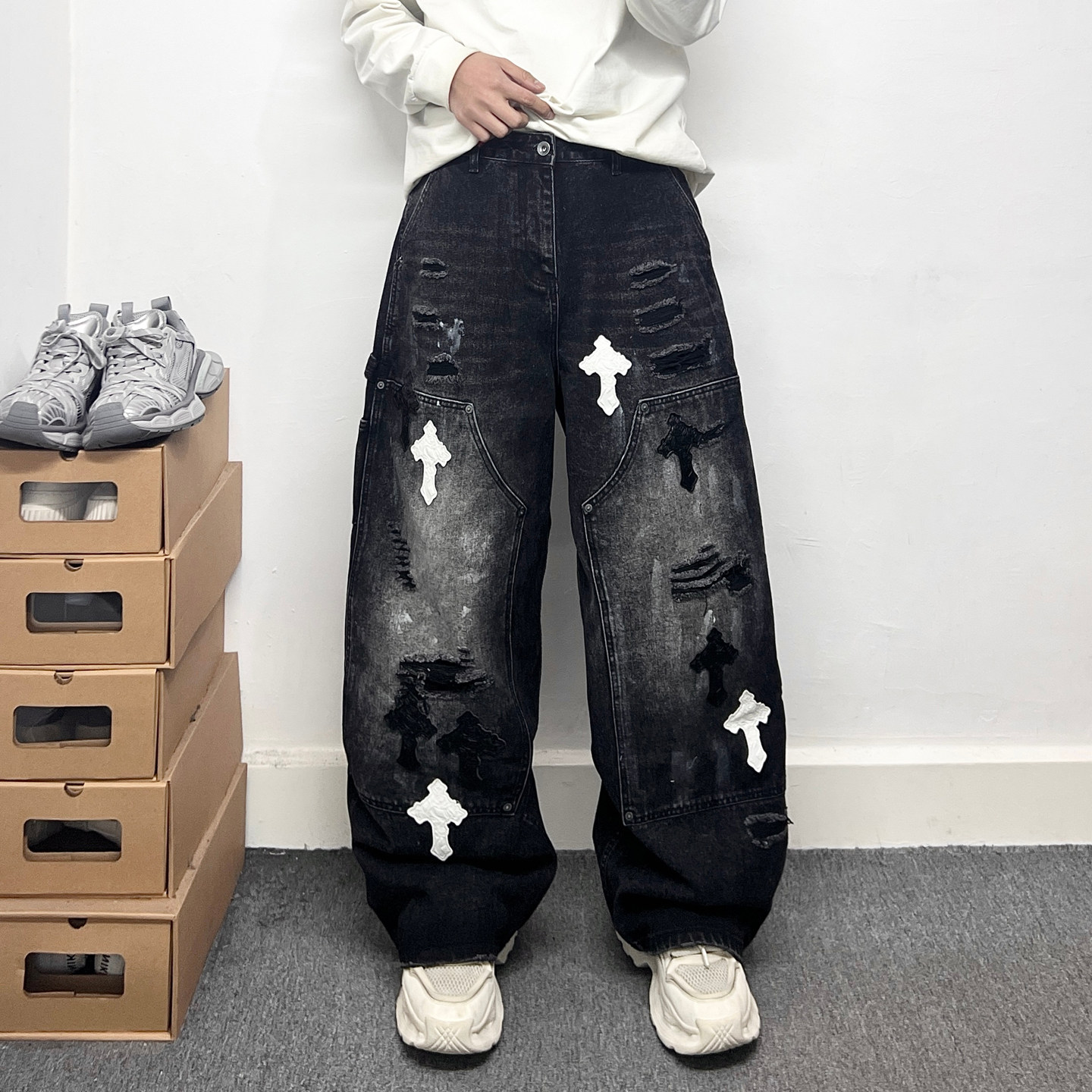 潮牌十字架假破洞贴布黑色直筒牛仔裤男款重磅拼接小口袋工装长裤,男装,牛仔裤,淘宝优惠券,粉丝福利购,淘宝优惠卷