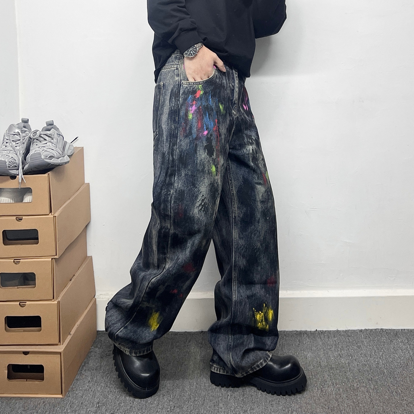 春夏潮牌痞帅个性彩色涂鸦泼墨牛仔裤男做旧宽松长裤发型师直筒裤图片