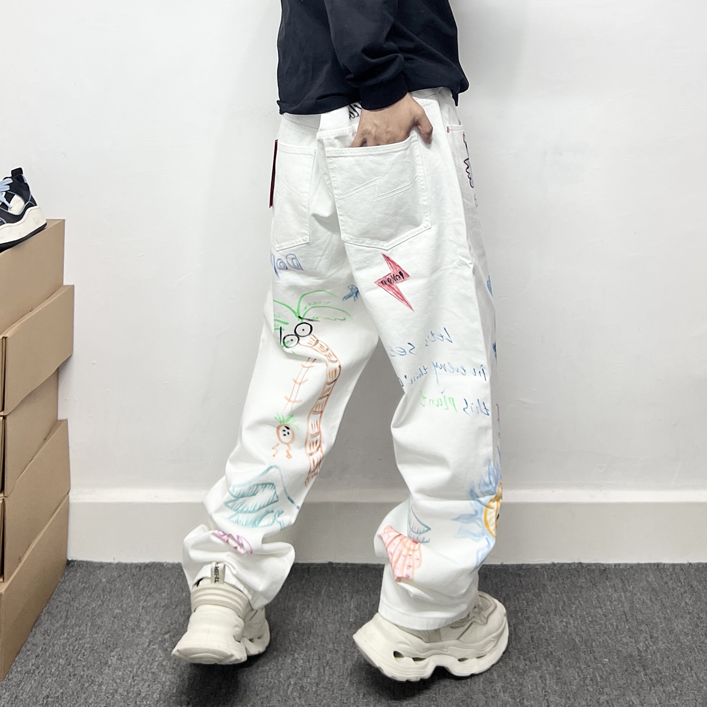 欧美街头风趣味印花涂鸦白色直筒牛仔裤男款潮牌痞帅阔腿微垮长裤