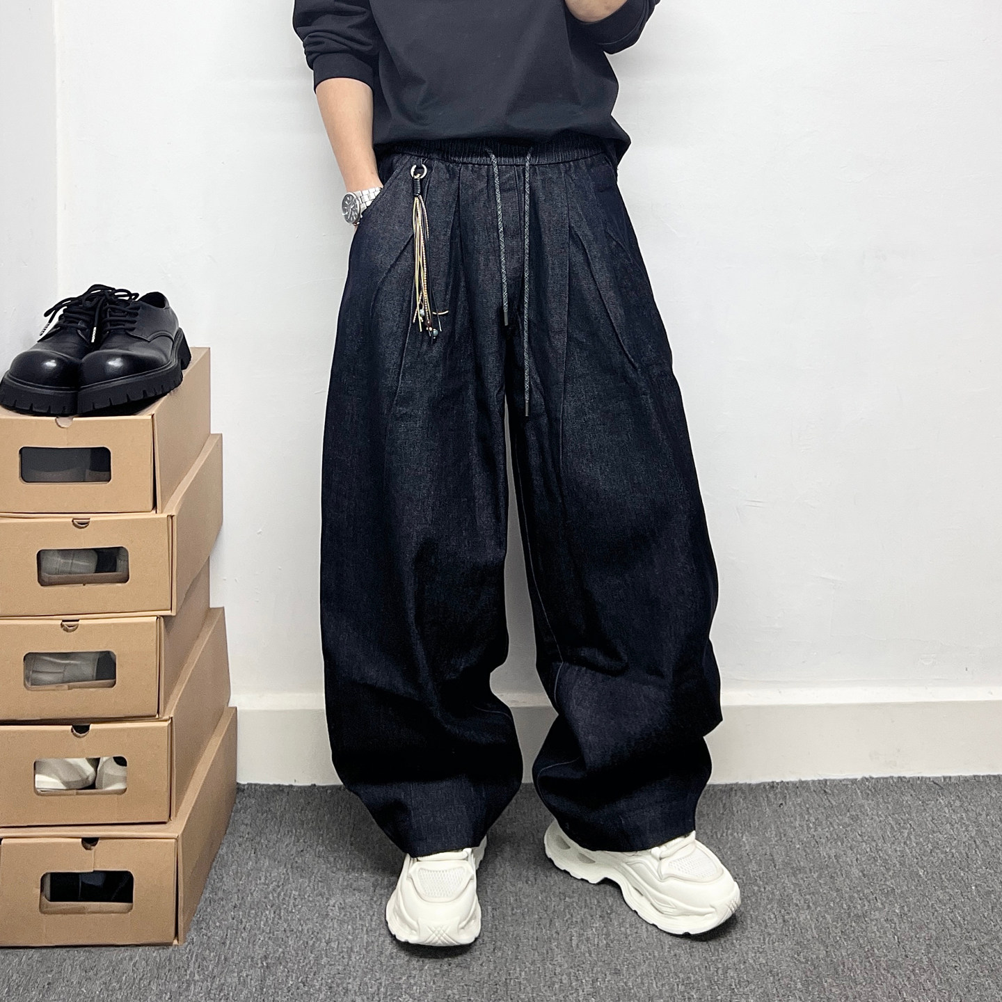 老钱风抽绳腰阔腿休闲裤男宽松直筒深蓝色牛仔裤潮流褶皱设计长裤