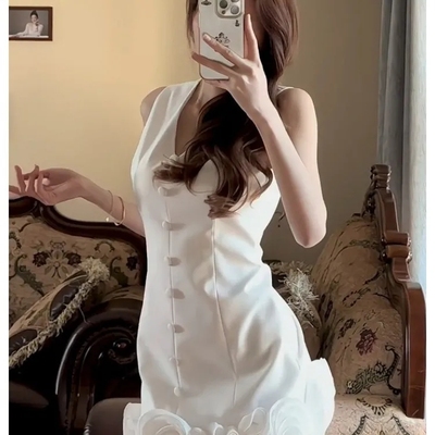 夏季法式白色花朵连衣裙