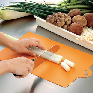 日本厨房塑料分类料理软砧板防串味案板薄菜板可弯曲悬挂菜板露营