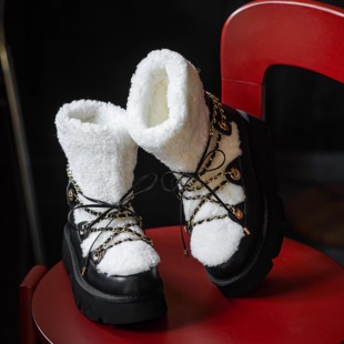 法式 腔调小香风重工链条秋冬厚底5cm皮毛一体防滑羊毛雪地靴女