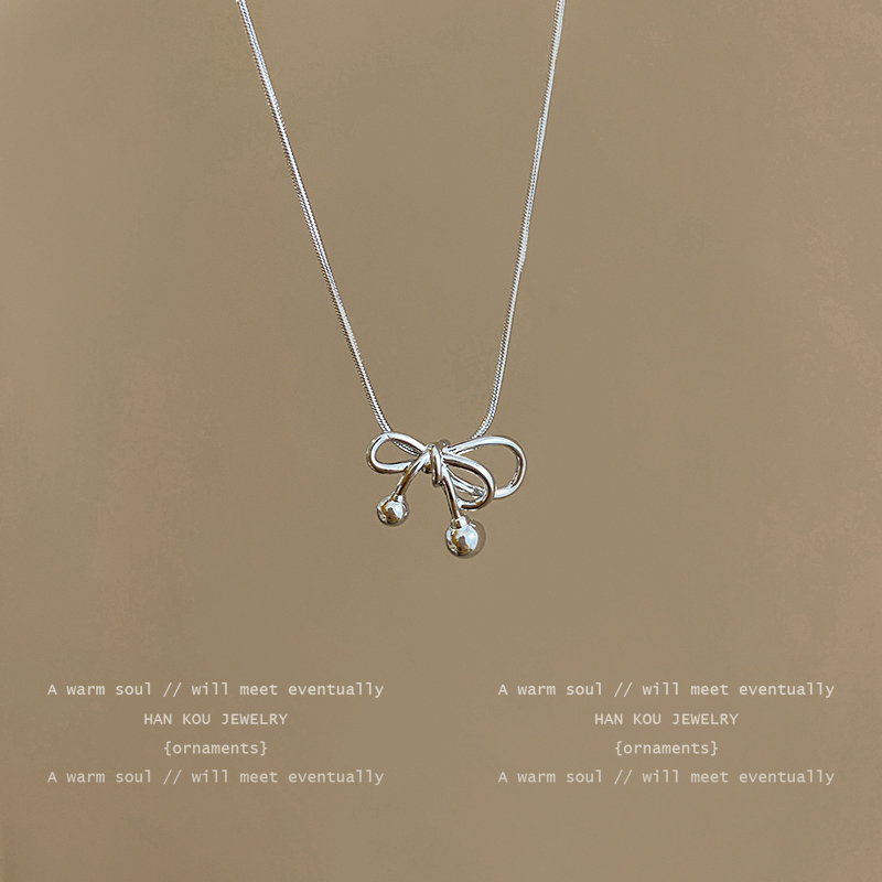 圆珠蝴蝶结毛衣链项链