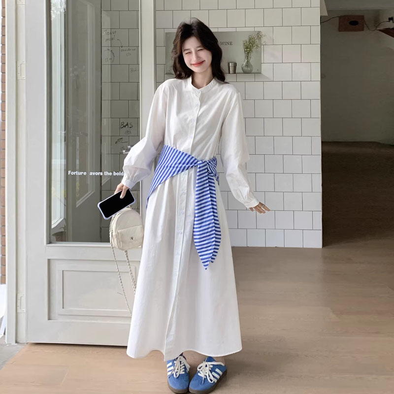 条纹披肩白色长袖连衣裙女早秋2026新款巨好看高级感收腰衬衫长裙