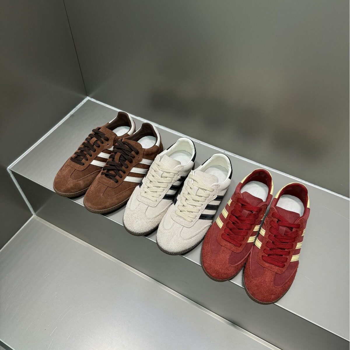 真皮透气软底不累脚百搭德训鞋2025新款鞋子女爆款休闲鞋运动女鞋