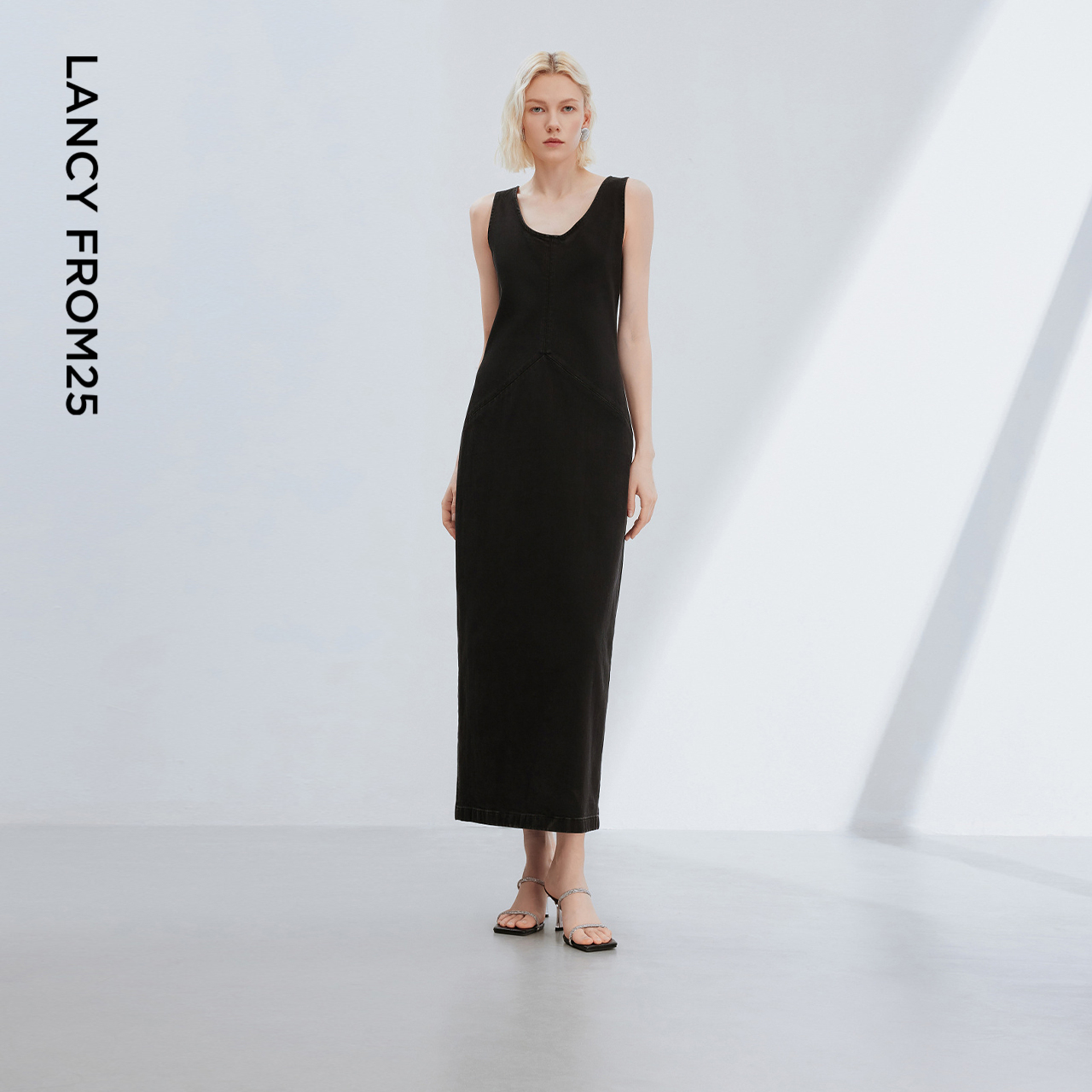 朗姿气质复古高级感夏季牛仔长裙2024新款裙子法式连衣裙女背心裙