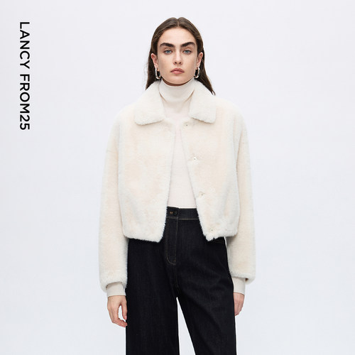 直身廓形 经典翻领 质感材质