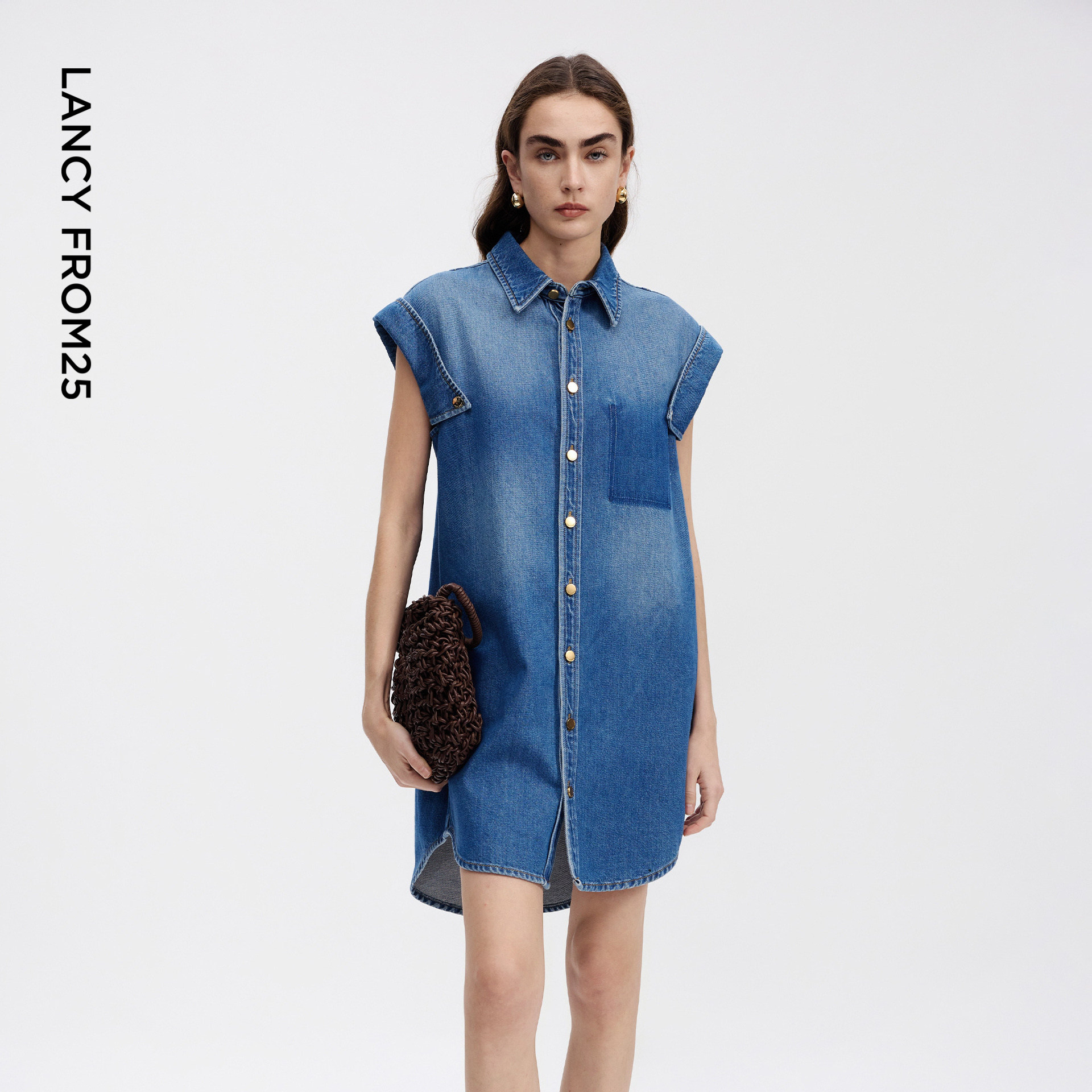 朗姿25纯棉翻折袖牛仔衬衫裙设计感复古风通勤短裙2026年夏季新款