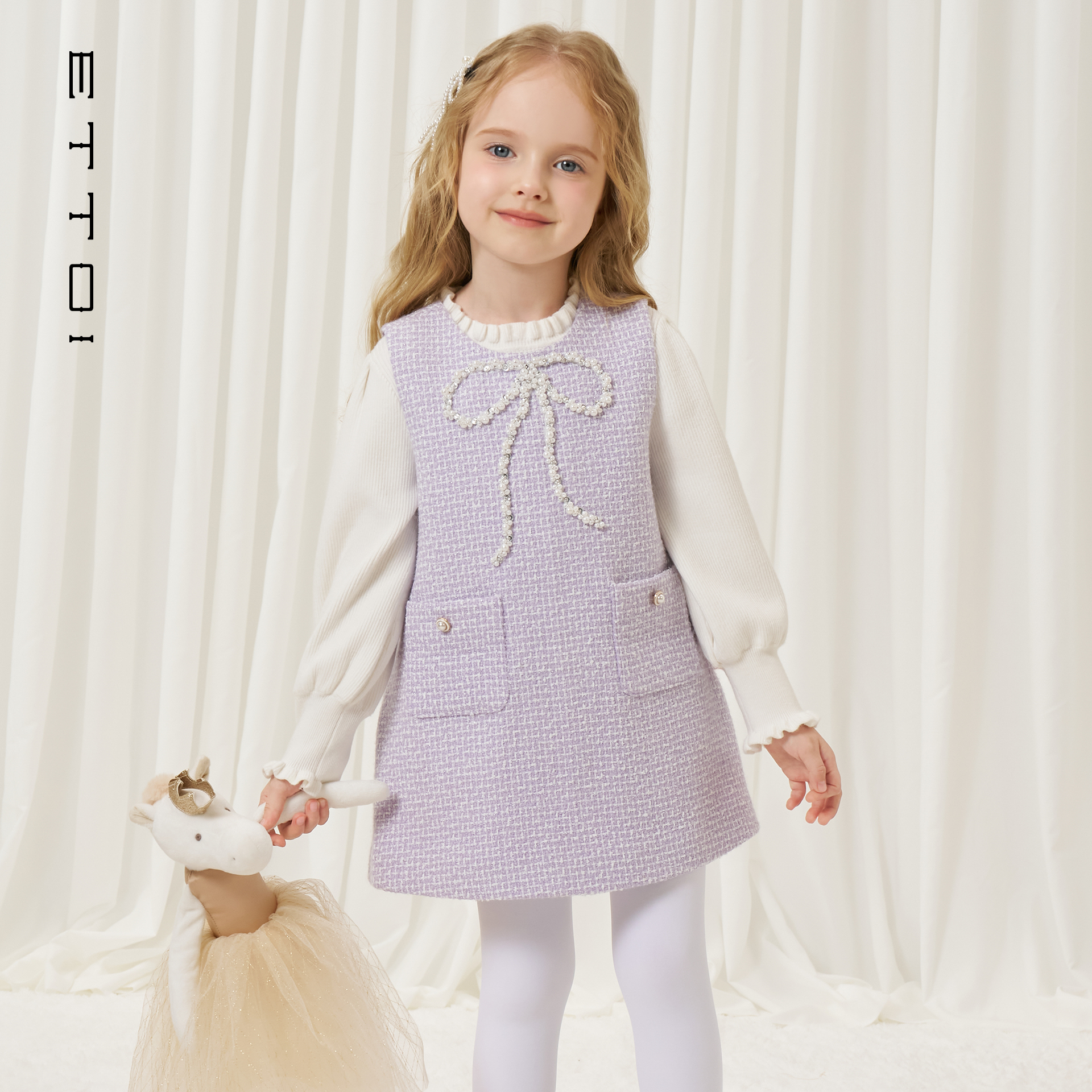 【朗姿集团】ETTOI爱多娃2025年秋季新款经典无袖小香风A字连衣裙