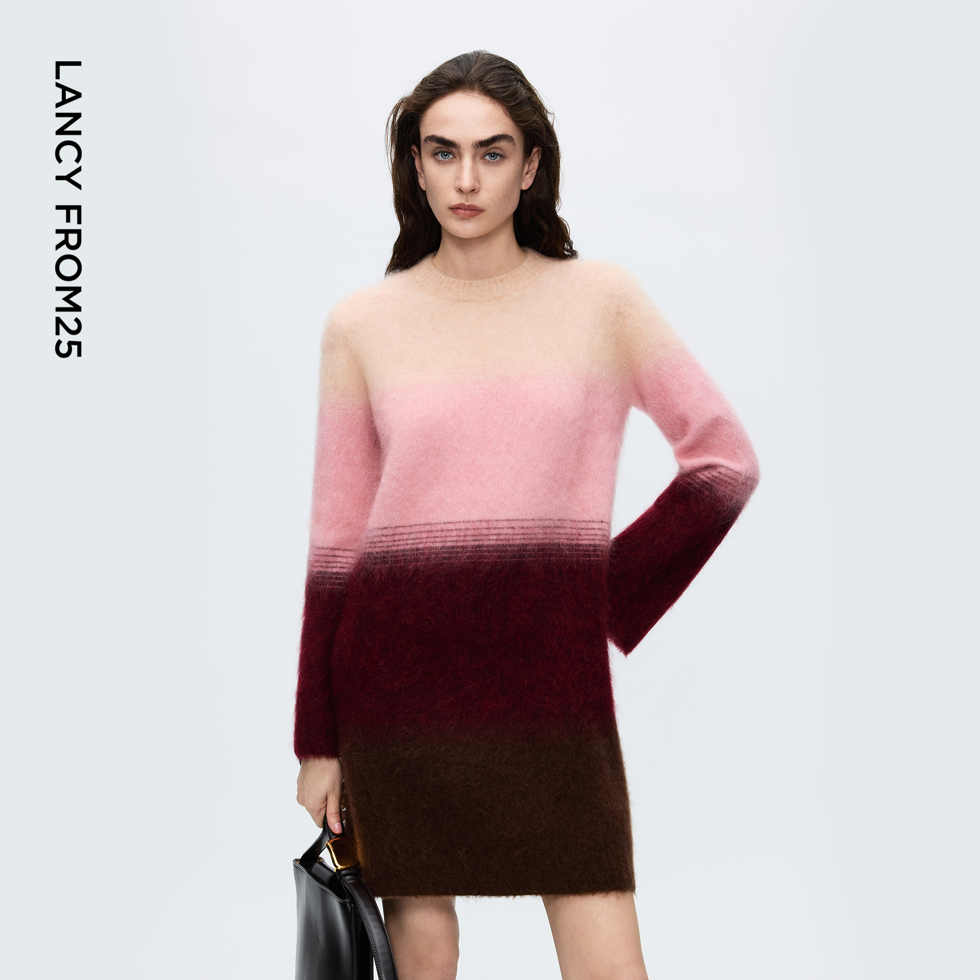 经典圆领 渐变撞色 直筒裙型