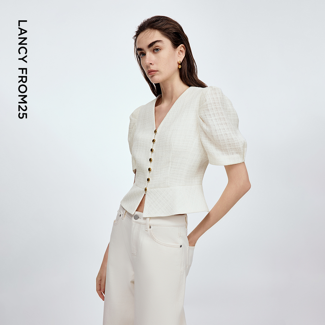 复古泡泡袖 立裁收腰 V领开襟