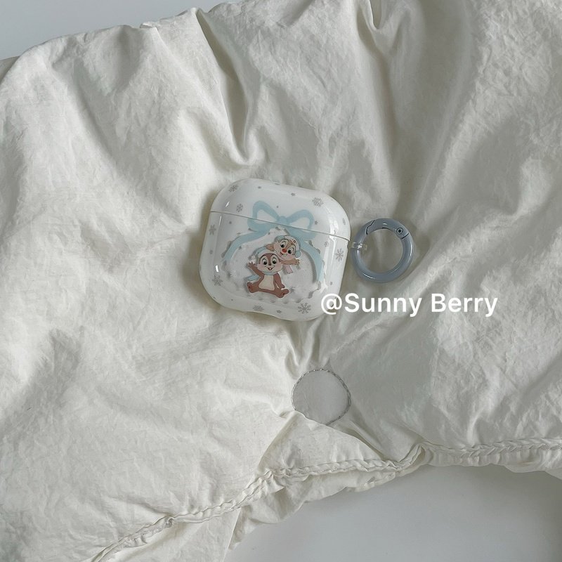 向日的浆果ins复古冬日雪花可爱小松鼠蓝蝴蝶结适用airpods4蓝牙耳机壳airpodspro2/3保护套苹果二代耳机壳软,3C数码配件,耳机保护套,淘宝优惠券,粉丝福利购,淘宝优惠卷