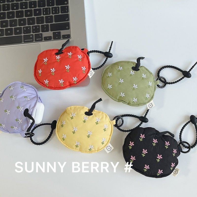向日的浆果ins小众韩系秋冬可爱软乎乎刺绣花花苹果造型适用airpods耳机保护套无线蓝牙耳机收纳包包挂件配饰,3C数码配件,耳机保护套,淘宝优惠券,粉丝福利购,淘宝优惠卷