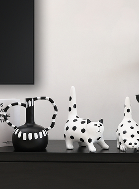 小众高级感艺术摆件轻奢高档大气上档次电视柜酒柜客厅家居装饰品