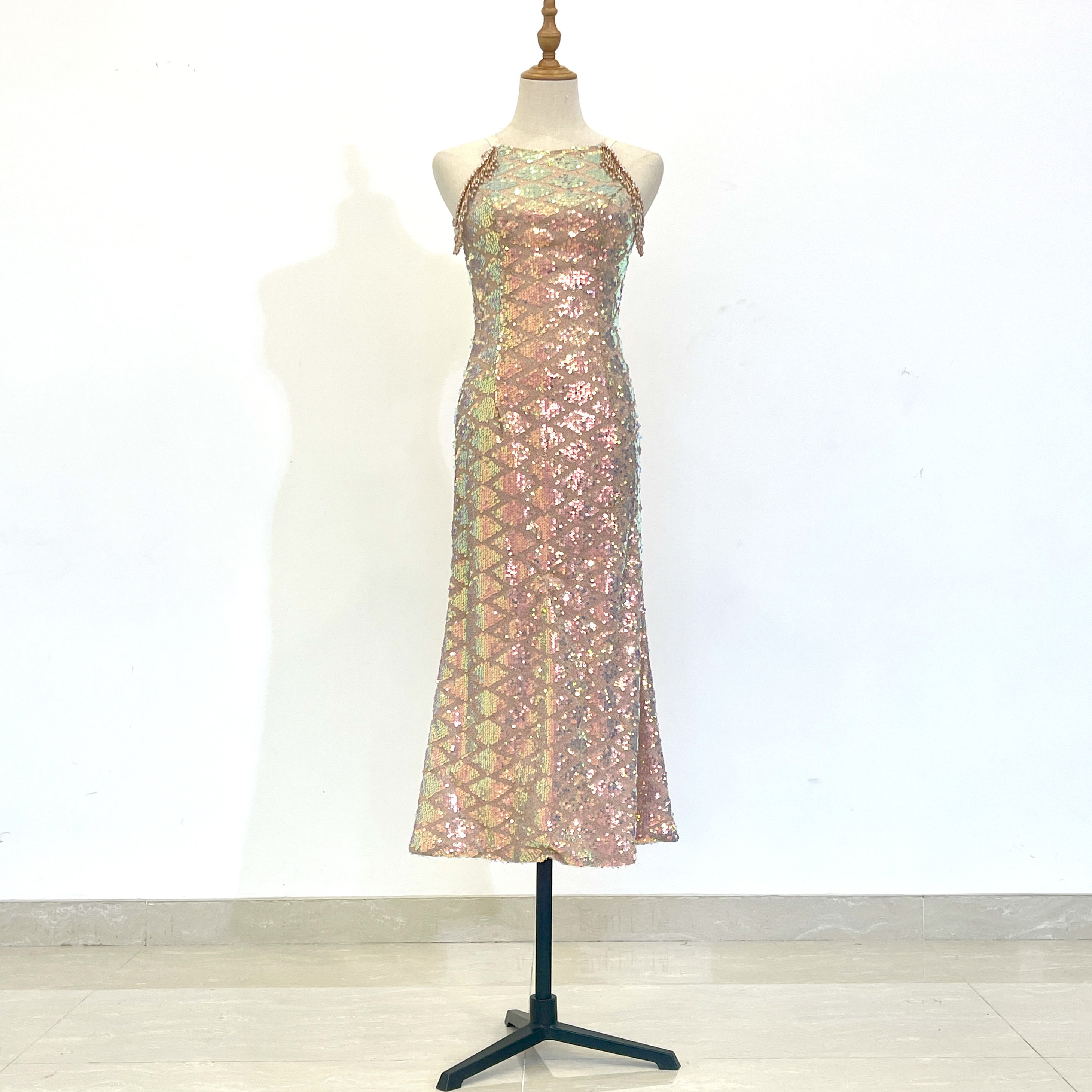 幻彩人鱼姬挂脖鱼尾7分裙版型超赞小礼服生日成人礼蹦迪舞会演出