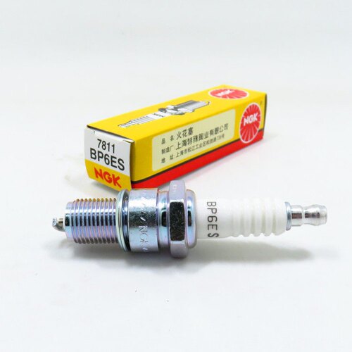 NGK摩托车 割草机 增程器 BP6ES 7811金城铃木AX100火花塞