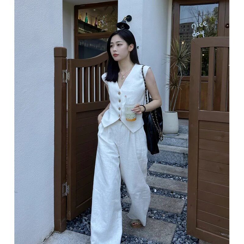 2025夏季新款薄款v领法式亚麻西装马甲女高端气质休闲棉麻马甲图片