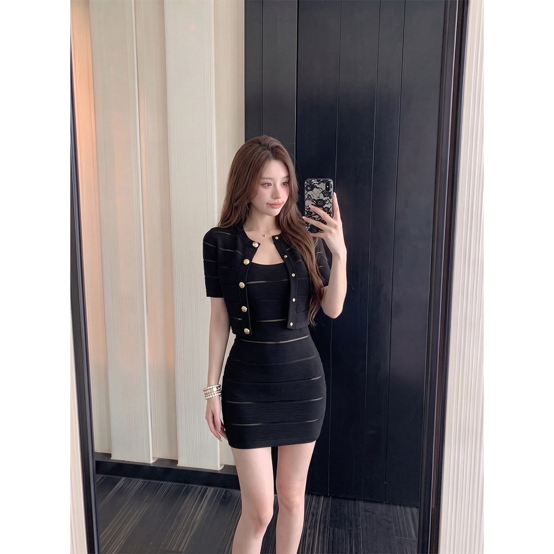 法式小香风短款中袖针织开衫吊带裙两件套女夏季气质显瘦辣妹套装