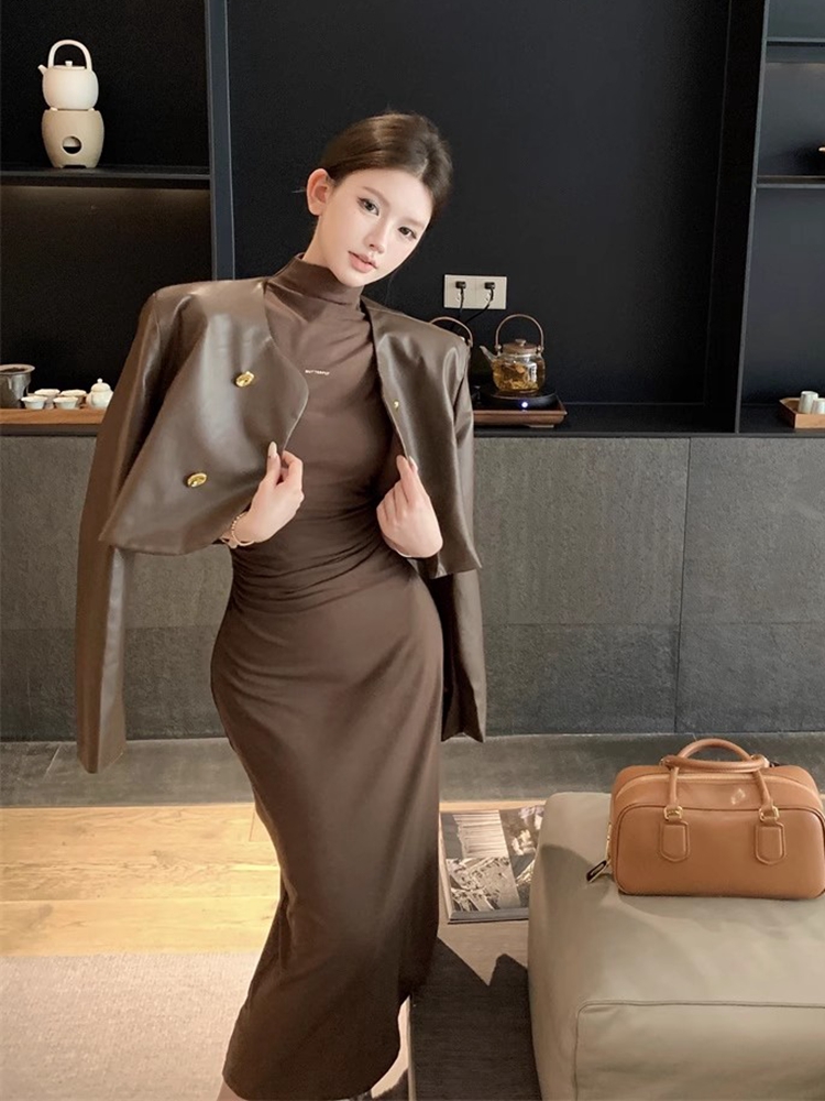 美拉德穿搭高级感套装裙秋冬皮衣外套打底修身包臀连衣裙两件套女