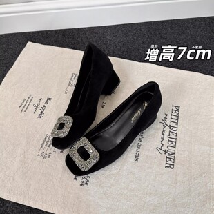 牛皮版~2026新款内增高7CM方扣水钻粗跟单鞋女方头浅口通勤高跟鞋