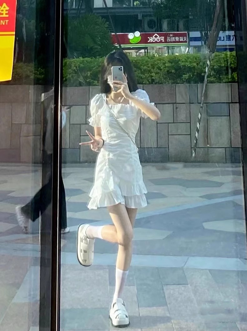大码法式初恋荷叶边连衣裙女