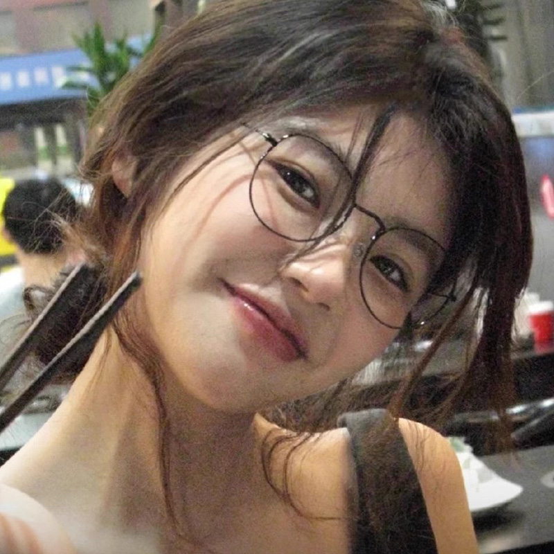 小黑框纯钛近视眼镜女素颜