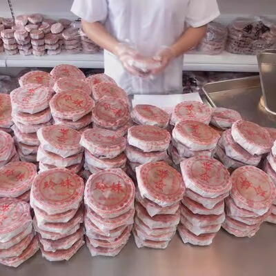 包装四川鲜肉宜宾月饼
