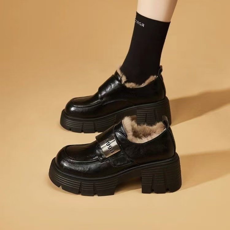 真皮加绒乐福鞋女2025年新款