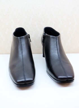 zsazsazsu莎莎苏2025秋款方头粗跟短靴女靴子时装靴女ZA65711-11